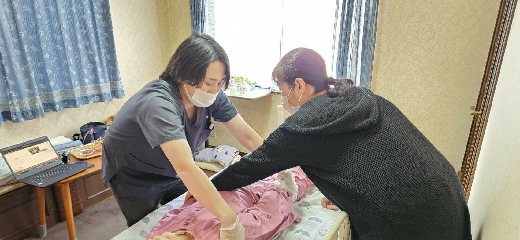 食事・排泄・入浴などの生活動作訓練